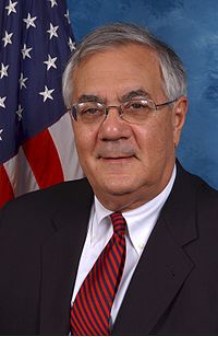 [200px-Barney_Frank.jpg]