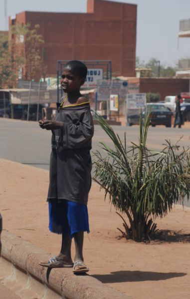 [381px-Streekids1.jpg]