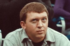 [225px-Deripaska.bmp]