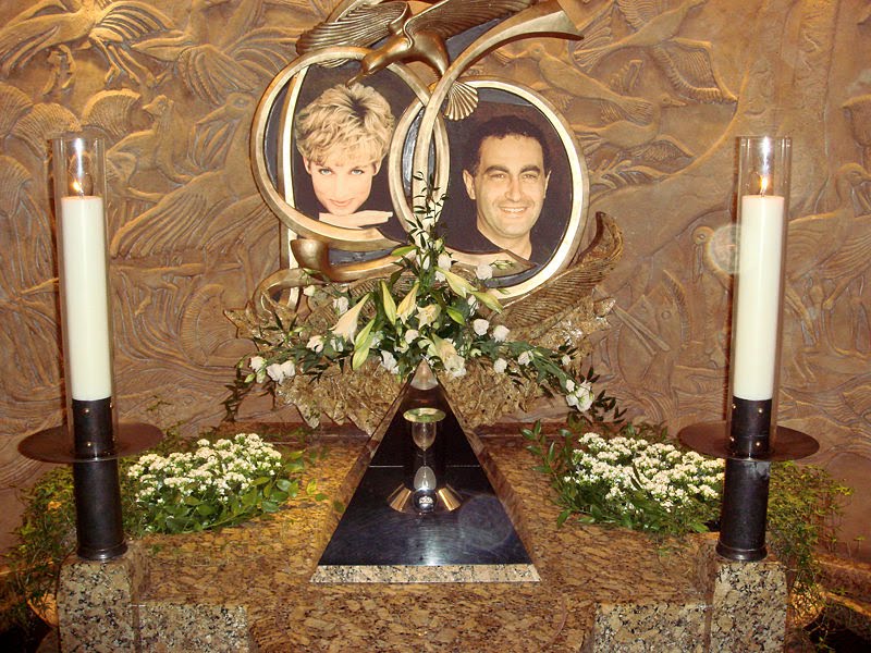 [Harrods-Diana+Dodi+Memorial.jpg]