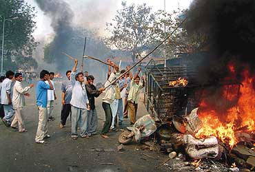 [gujarat_Hindu+fascists.jpg]