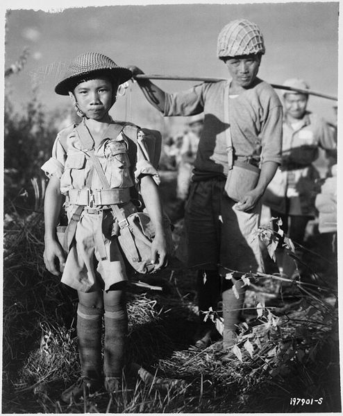 [494px-Chinesechildsoldier.jpg]