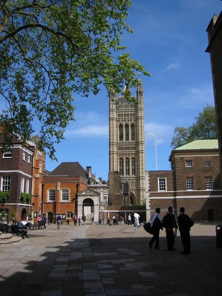 [450px-Westminster_school_arch_view.jpg]