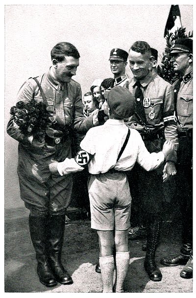 [0+Hitler+1.jpg]