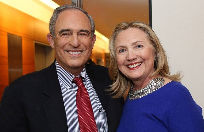 Lanny Davis Hillary Clinton cropped