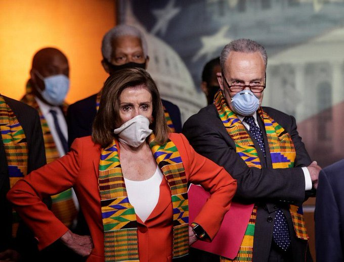 pelosi-and-schumer-4