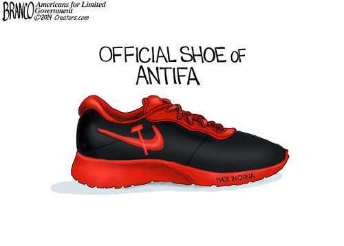 antifa nike branco