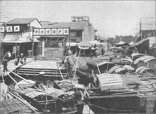 Houseboats in Canton