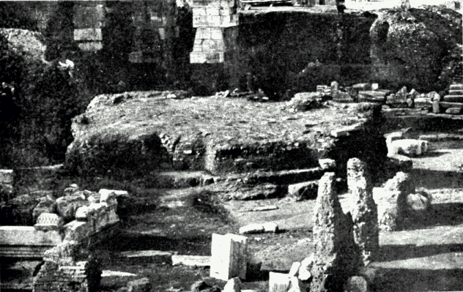 [Illustration] from Stories from the Roman Forum by Isabel Lovell