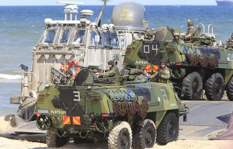 Finnish Defense Minister Jussi Niinistö Happy About NATO Deployments in the Baltic Region