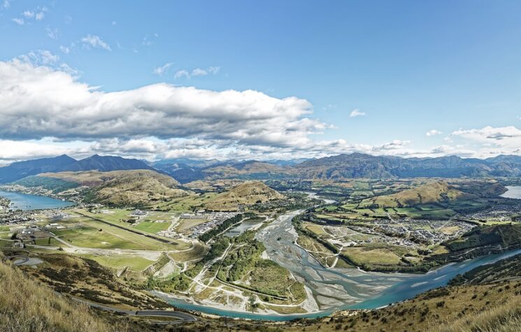 How to Best Defend New Zealand From Nuclear War and Climate Change