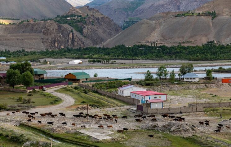 Afghanistan’s Impoverished People Live Amid Enormous Riches
