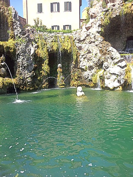 File:Fontana dell'Aquilone 20120717 104527.jpg