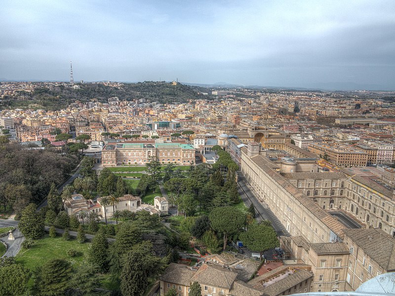 File:Vatican Museums Roma Italy HDR 2013 03.jpg