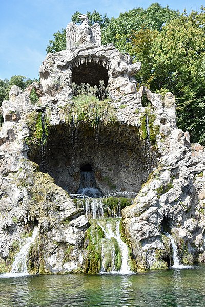 File:Fountain Eagle Vatican Gardens Sep19 D72 11779.jpg