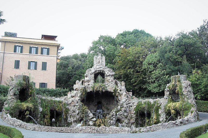 File:Fontana dell'Aquilone 2020 P01 after dim.jpg